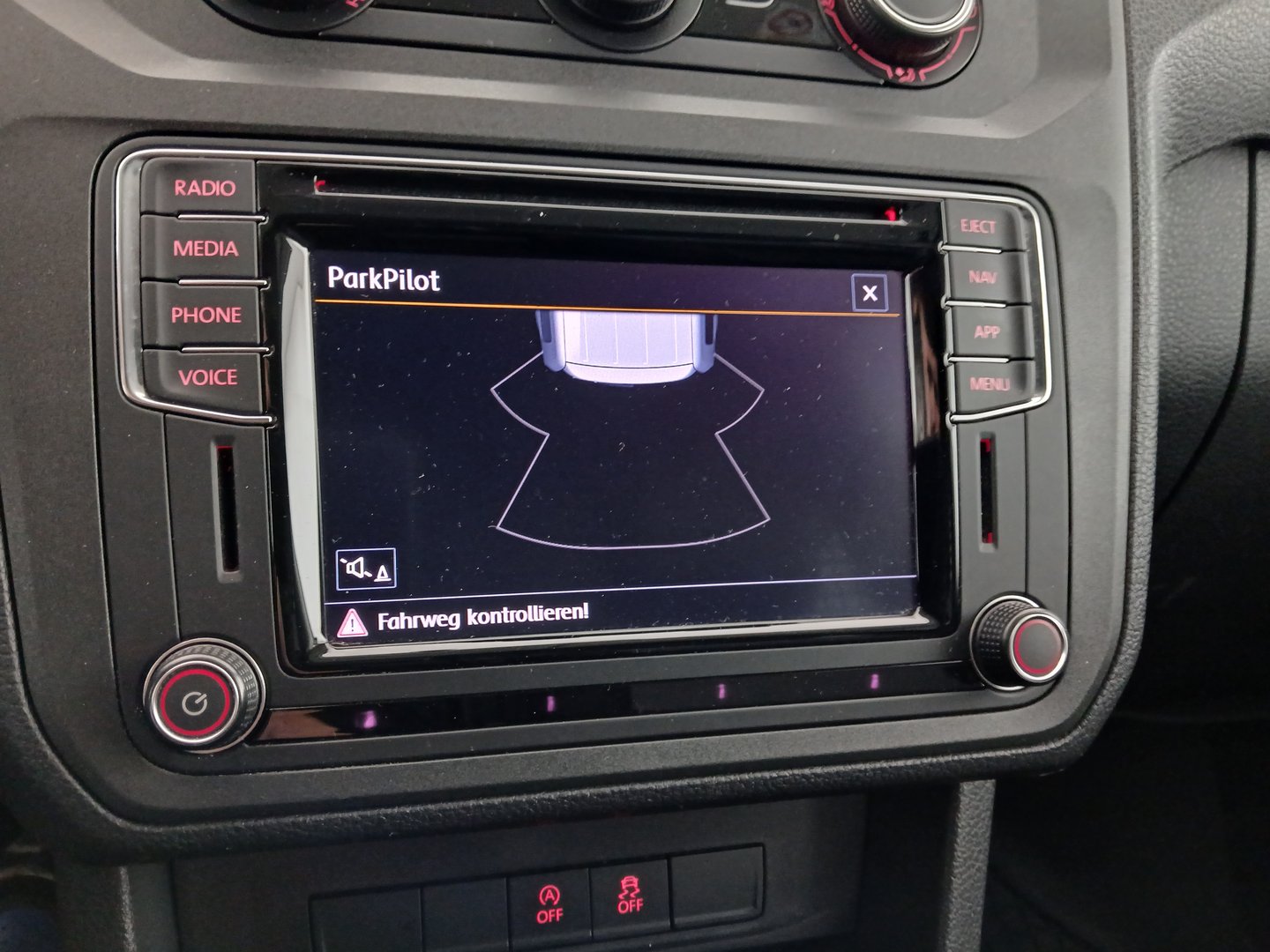 VW Caddy Kastenwagen TDI | Bild 19 von 28