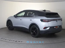 VW ID.4 Pro 210 kW Business in Scale Silver Metallic Dach schwarz