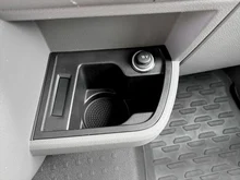 VW Transporter Kombi LR TDI 4MOTION in Deepocean