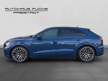 Audi Q8 e-hybrid quattro 360 kW in Ascariblau Metallic