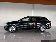 VW Golf Variant Life mHeV TSI DSG in 0E Grenadillschwarz Metallic