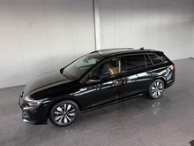 VW Golf Variant Life mHeV TSI DSG in 0E Grenadillschwarz Metallic