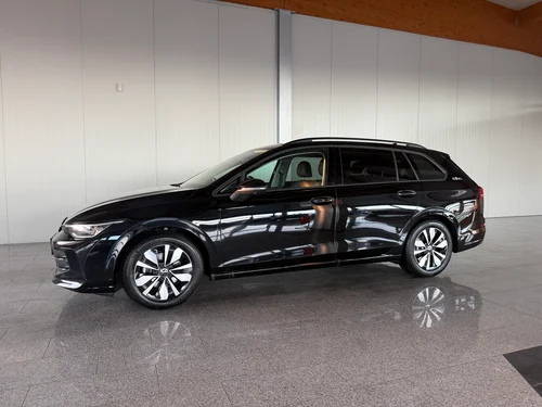 VW Golf Variant Life mHeV TSI DSG