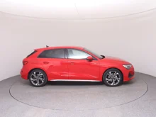 Thumbnail-Foto von Fahrzeug