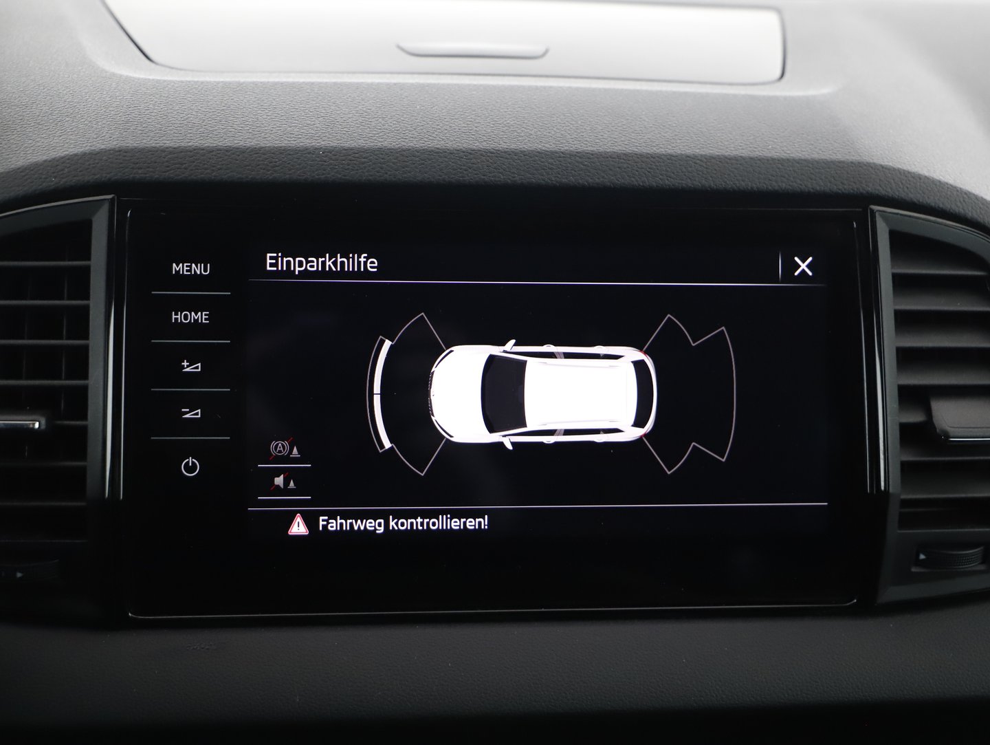 Škoda KAROQ 4x4 SPORTLINE TDI DSG | Bild 21 von 31