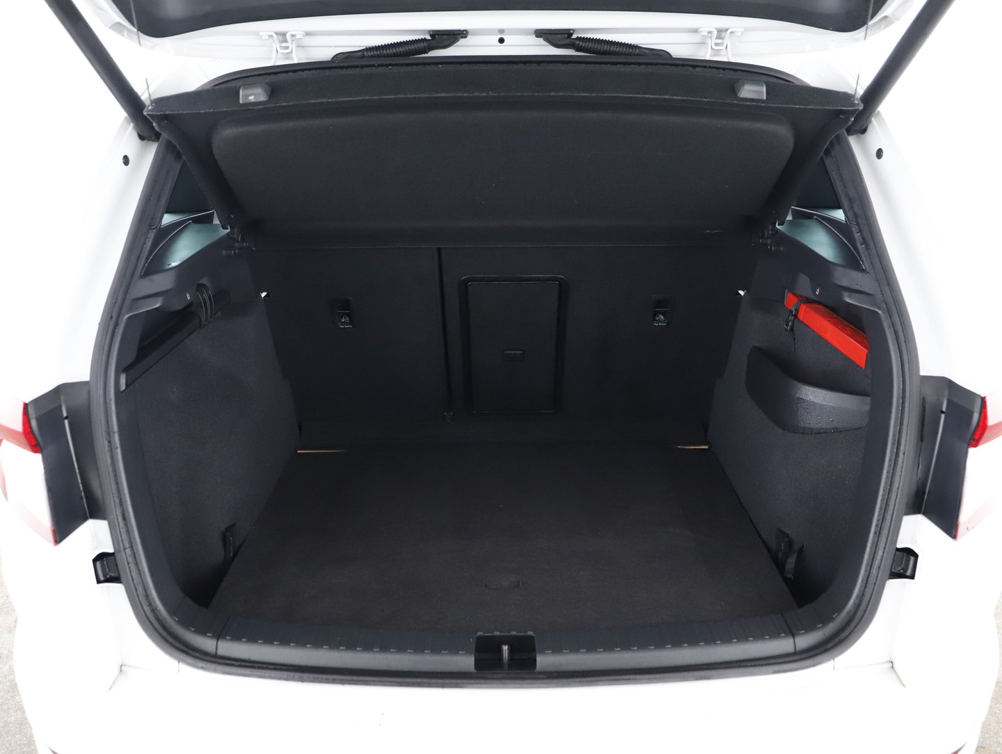 Škoda KAROQ 4x4 SPORTLINE TDI DSG | Bild 25 von 31