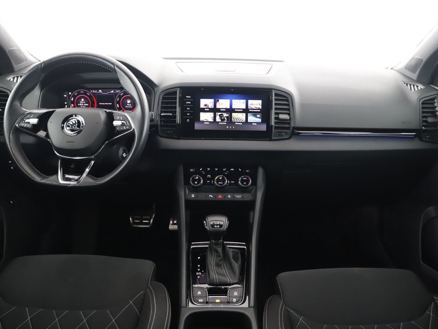 Škoda KAROQ 4x4 SPORTLINE TDI DSG | Bild 14 von 31