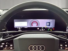 Audi Q3 TFSI quattro 150 kW  intense in Salbeigrün Metallic