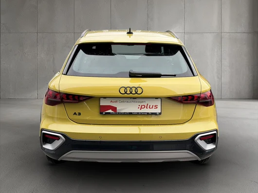Bild eines Audi A3 allstreet 35 TFSI
