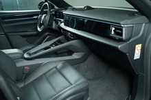 Porsche Macan 4S in tiefschwarzmetallic