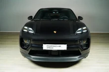 Porsche Macan 4S in tiefschwarzmetallic