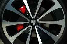 Porsche Macan 4S in tiefschwarzmetallic