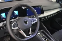 VW Golf Life mHeV TSI DSG in Atlantic Blue Met.