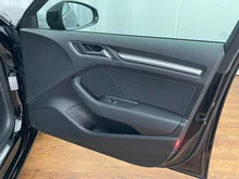 Audi A3 Sportback SB 1.6 TDI Sport in 0E Mythosschwarz Metallic