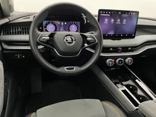 Škoda Superb Combi 4x4 Selection TDI DSG in Energy-Blau