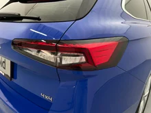 Škoda Superb Combi 4x4 Selection TDI DSG in Energy-Blau