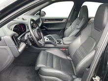 Porsche Cayenne S E-Hybrid in chromitschwarzmetallic