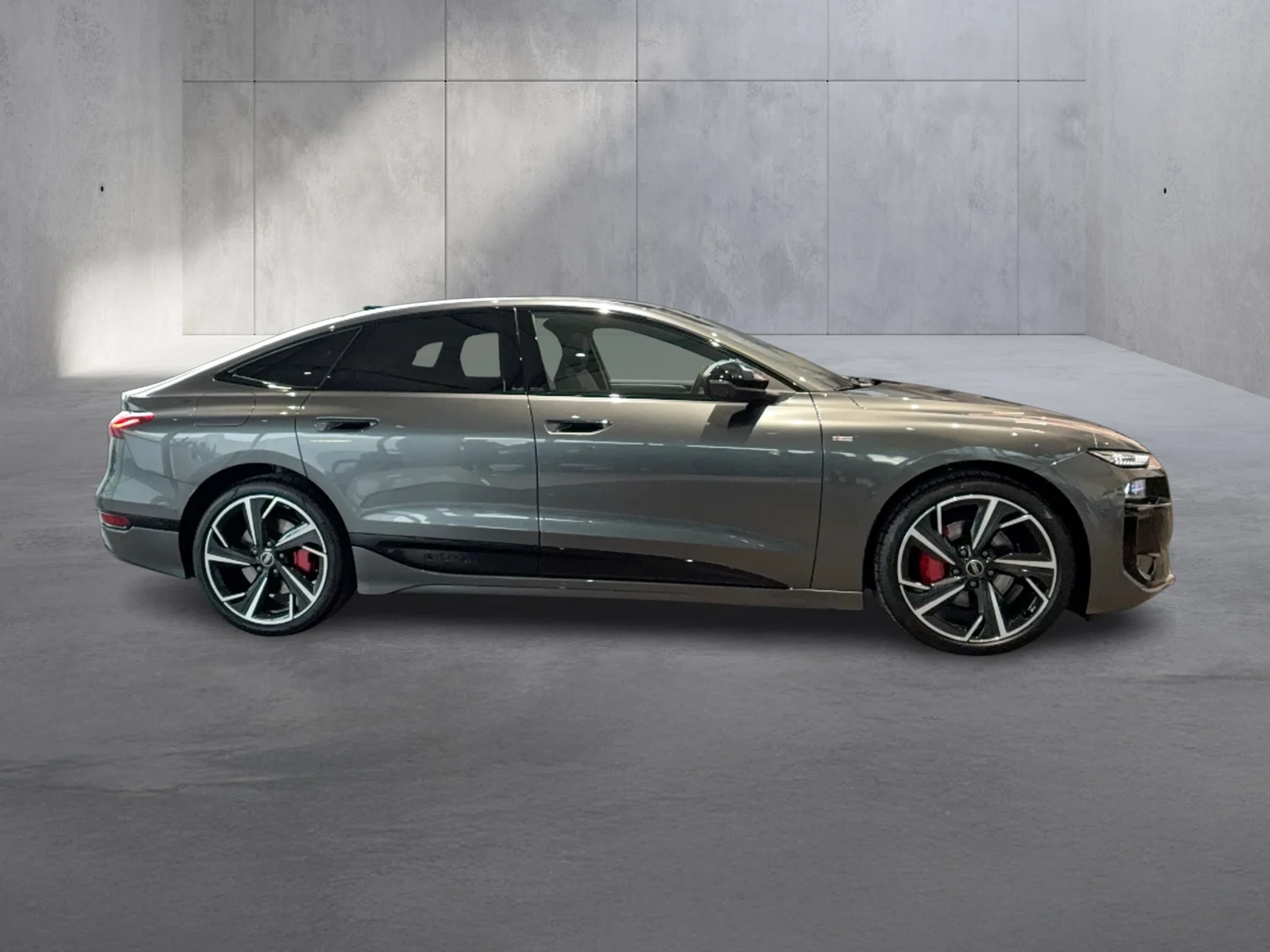Bild eines Audi A6 Sportback e-tron quattro