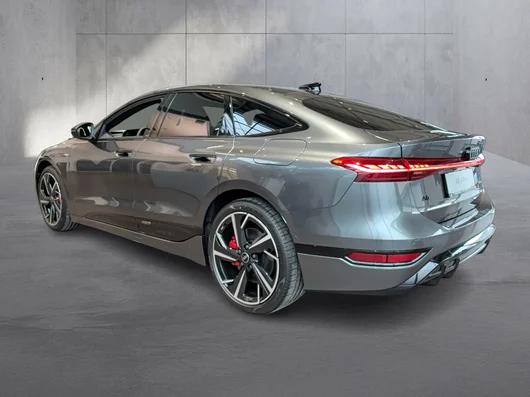 Bild eines Audi A6 Sportback e-tron quattro