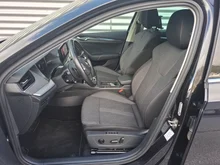 Škoda Octavia Combi Premium TDI DSG in Black-Magic Perleffekt
