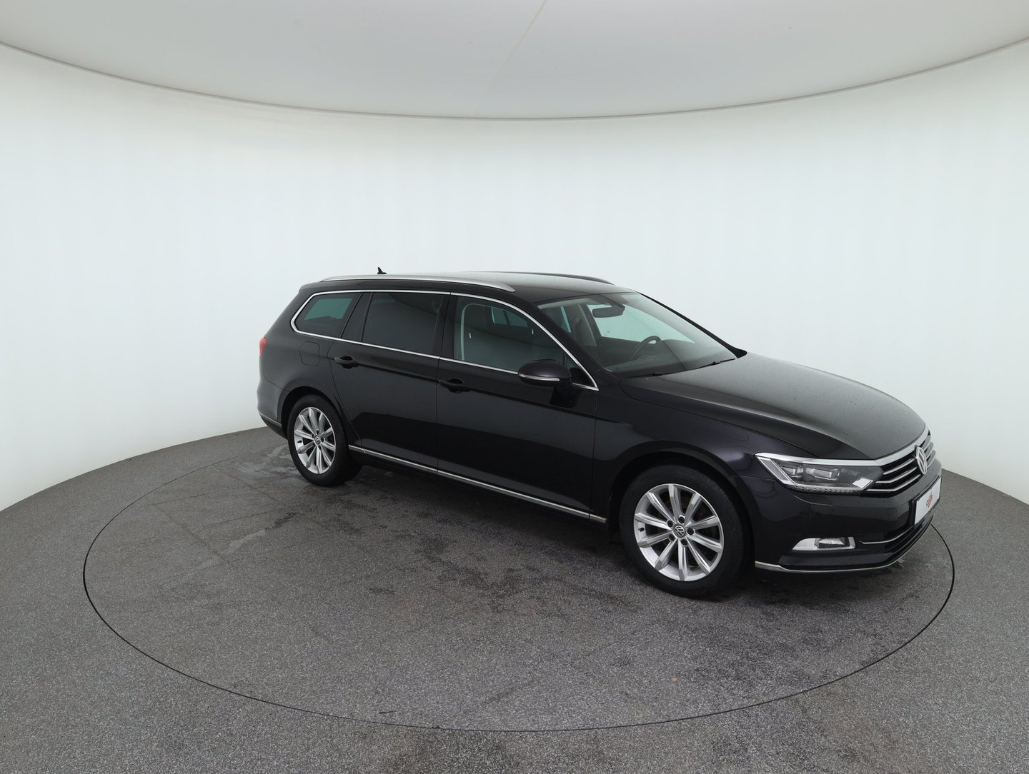 VW Passat Variant Highline TDI SCR DSG | Bild 3 von 34