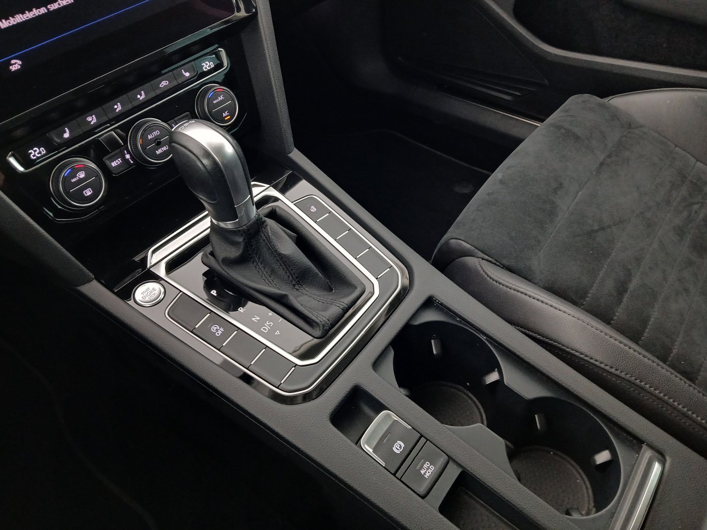 VW Passat Variant Highline TDI SCR DSG | Bild 28 von 34