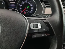 VW Passat Variant Highline TDI SCR DSG in DEEP BLACK PERLEFFEKT