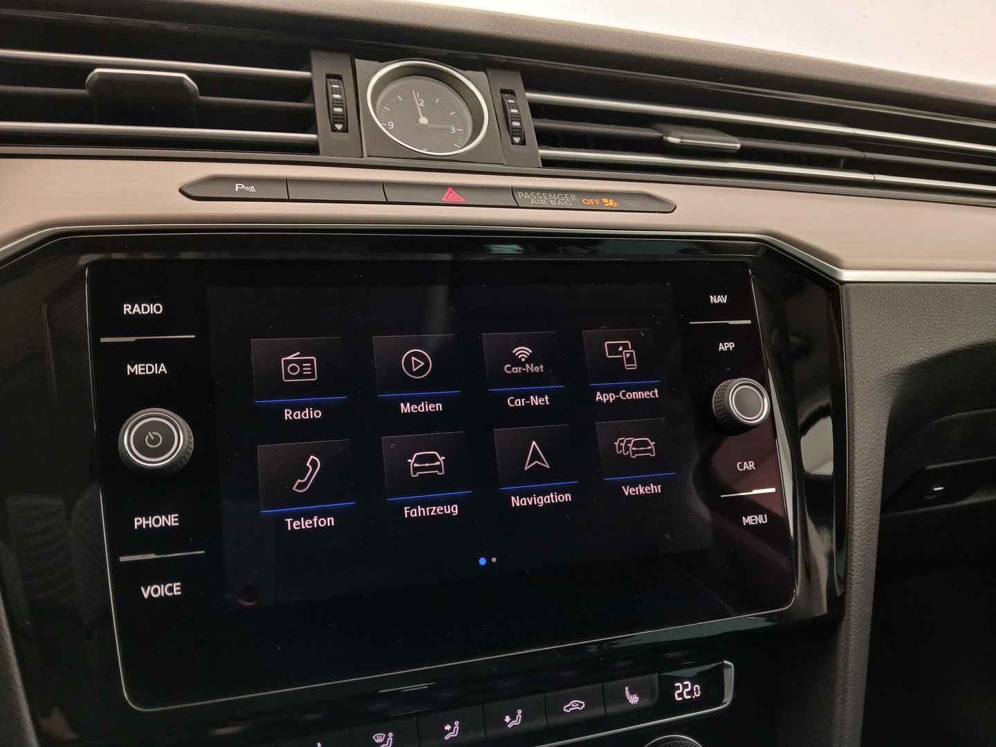 VW Passat Variant Highline TDI SCR DSG | Bild 19 von 34