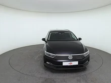VW Passat Variant Highline TDI SCR DSG in DEEP BLACK PERLEFFEKT