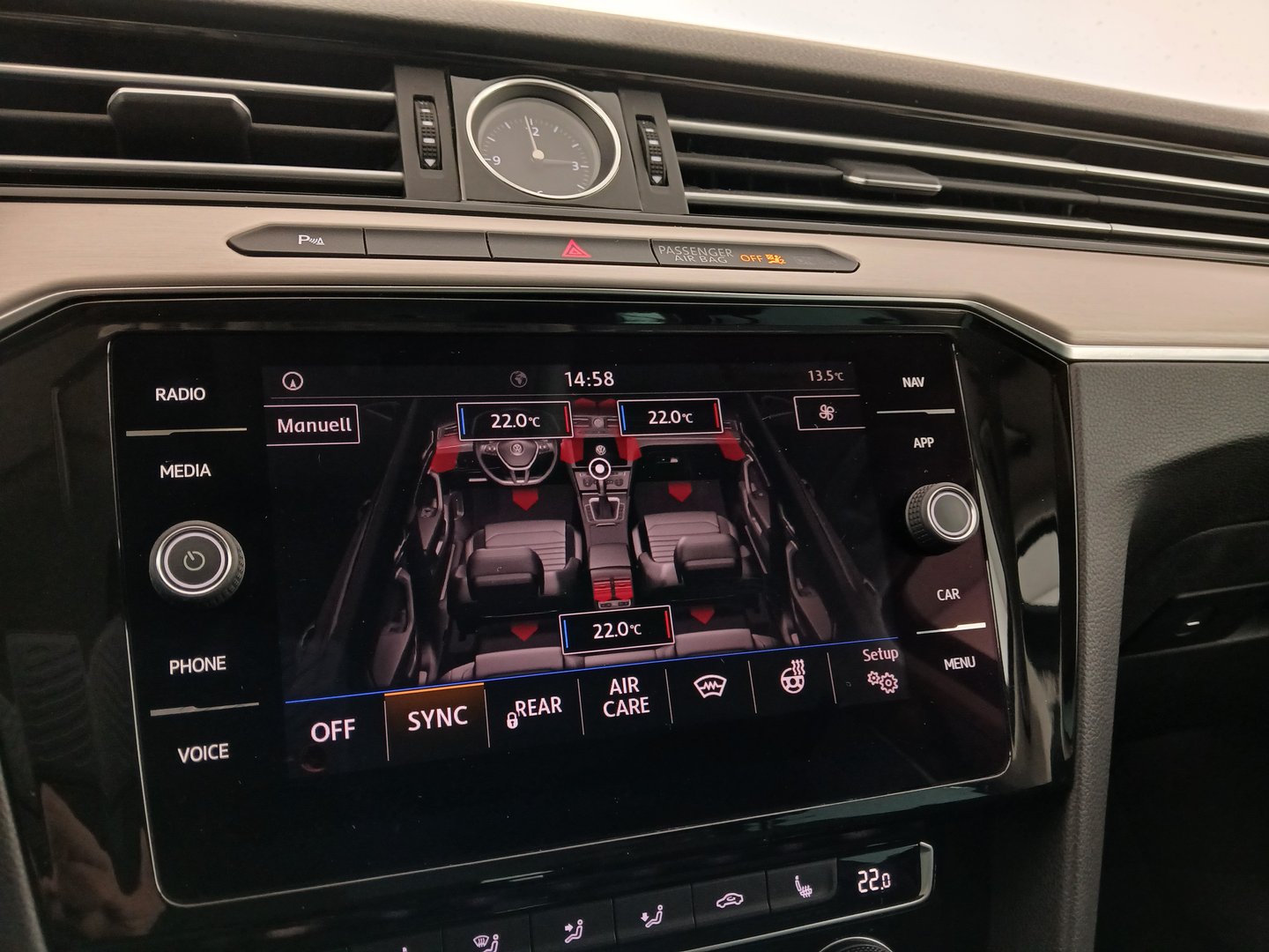 VW Passat Variant Highline TDI SCR DSG | Bild 21 von 34