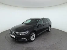 VW Passat Variant Highline TDI SCR DSG in DEEP BLACK PERLEFFEKT