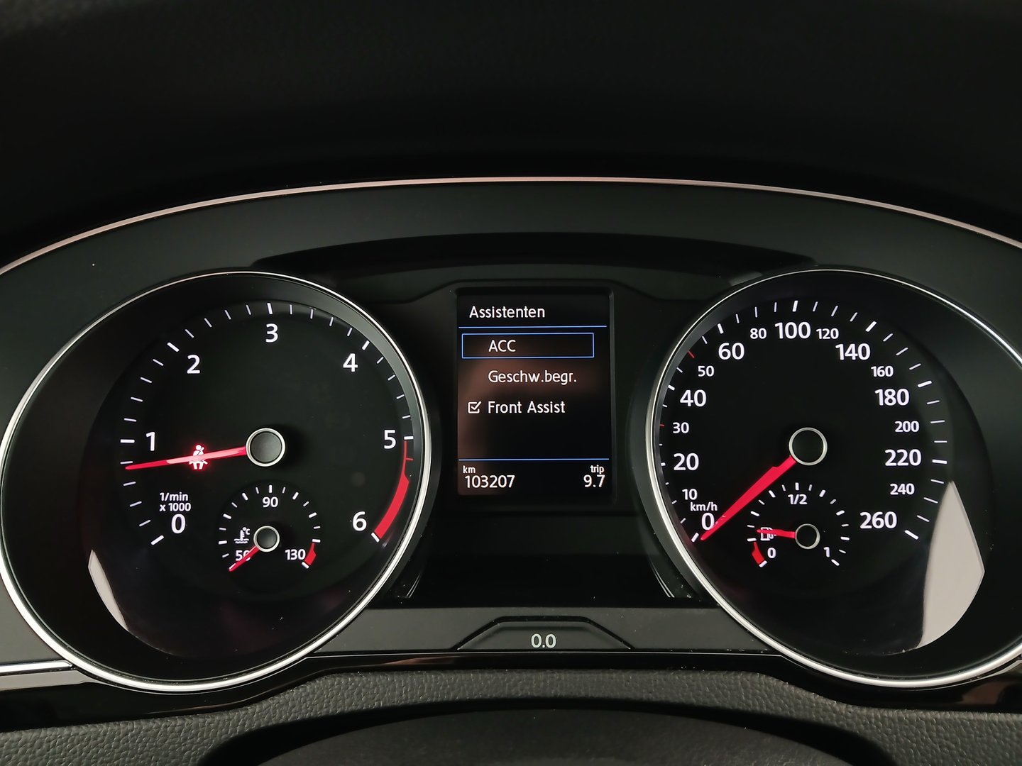 VW Passat Variant Highline TDI SCR DSG | Bild 15 von 34