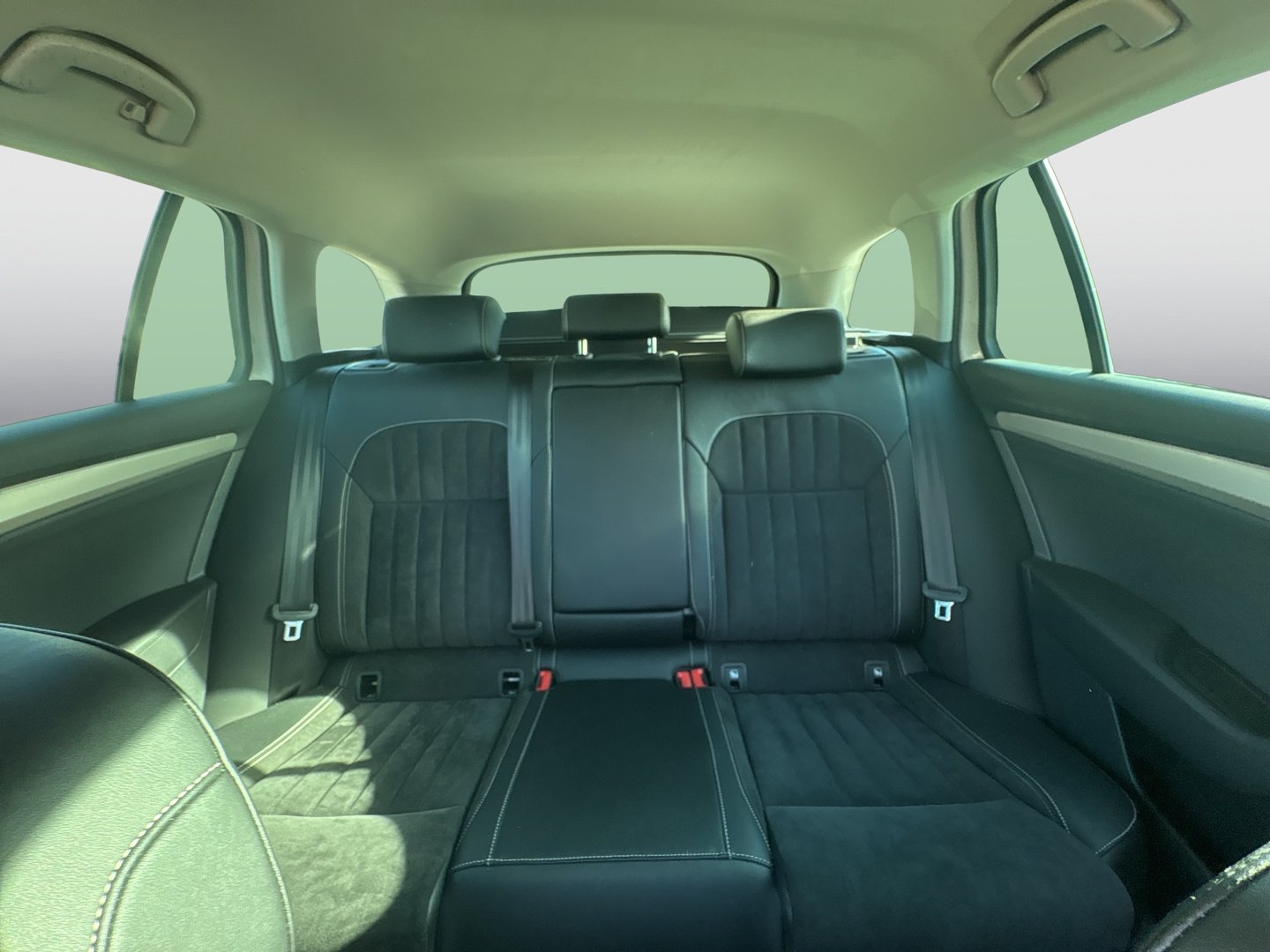 Škoda Superb Combi Style TDI DSG | Bild 19 von 23
