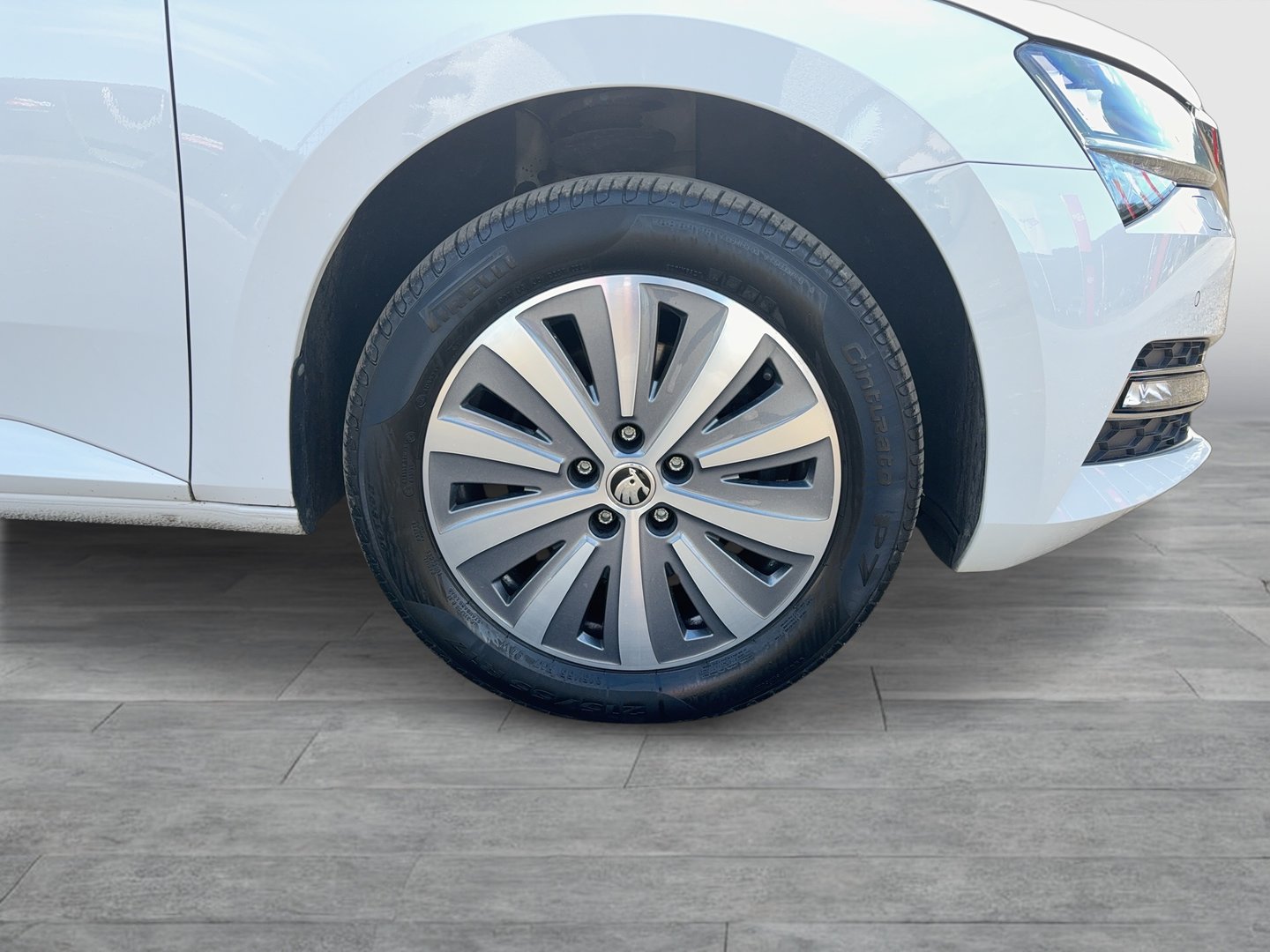 Škoda Superb Combi Style TDI DSG | Bild 6 von 23