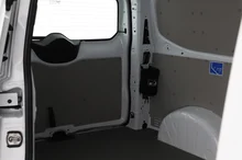 VW Kastenwagen Transporter Kastenwagen TDI in Clear White