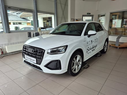 Audi Q2 30 TFSI admired