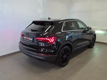 Audi Q3 35 TDI intense in Mythosschwarz Metallic