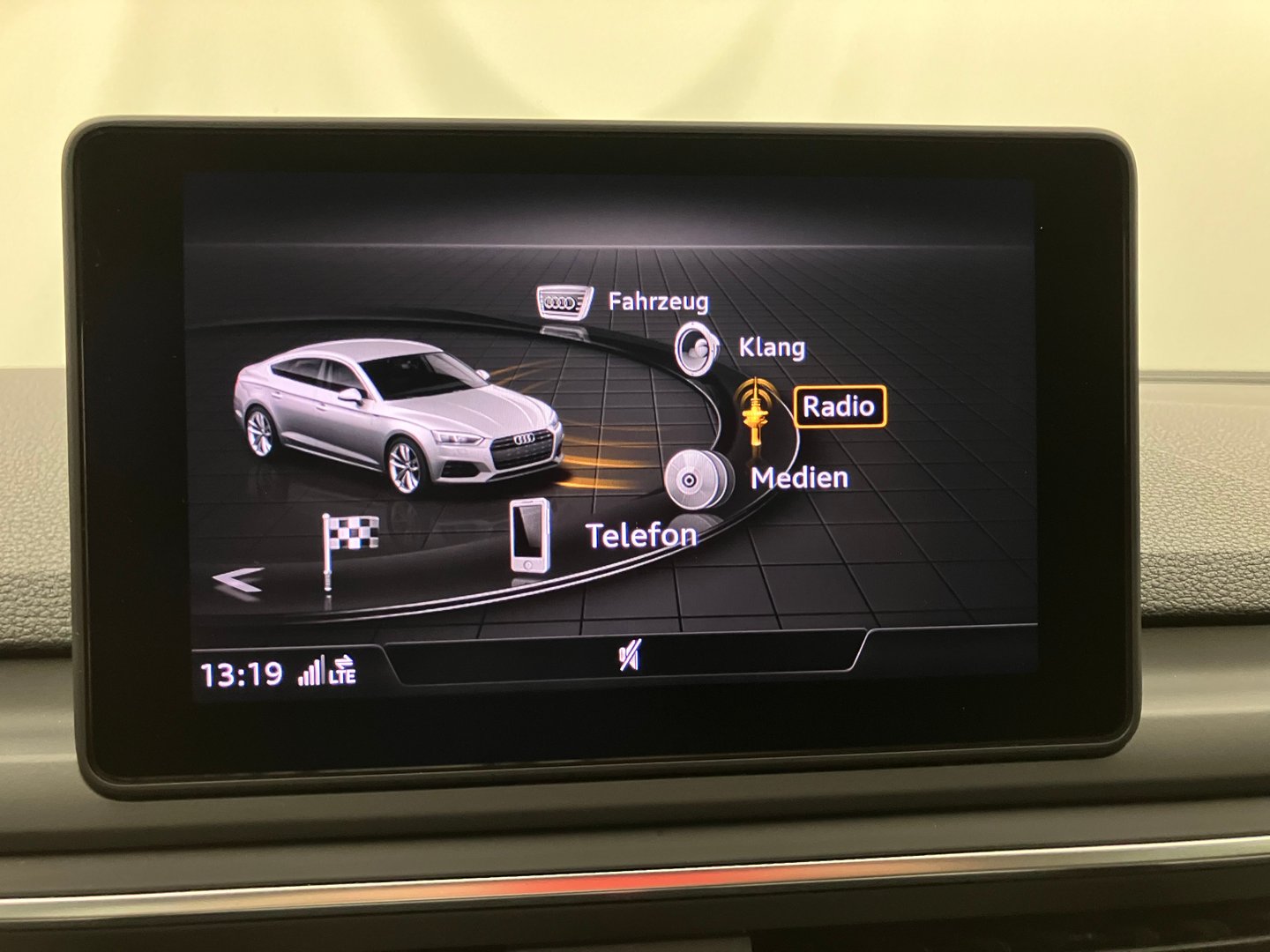 Audi A5 Sportback 30 TDI advanced | Bild 18 von 30