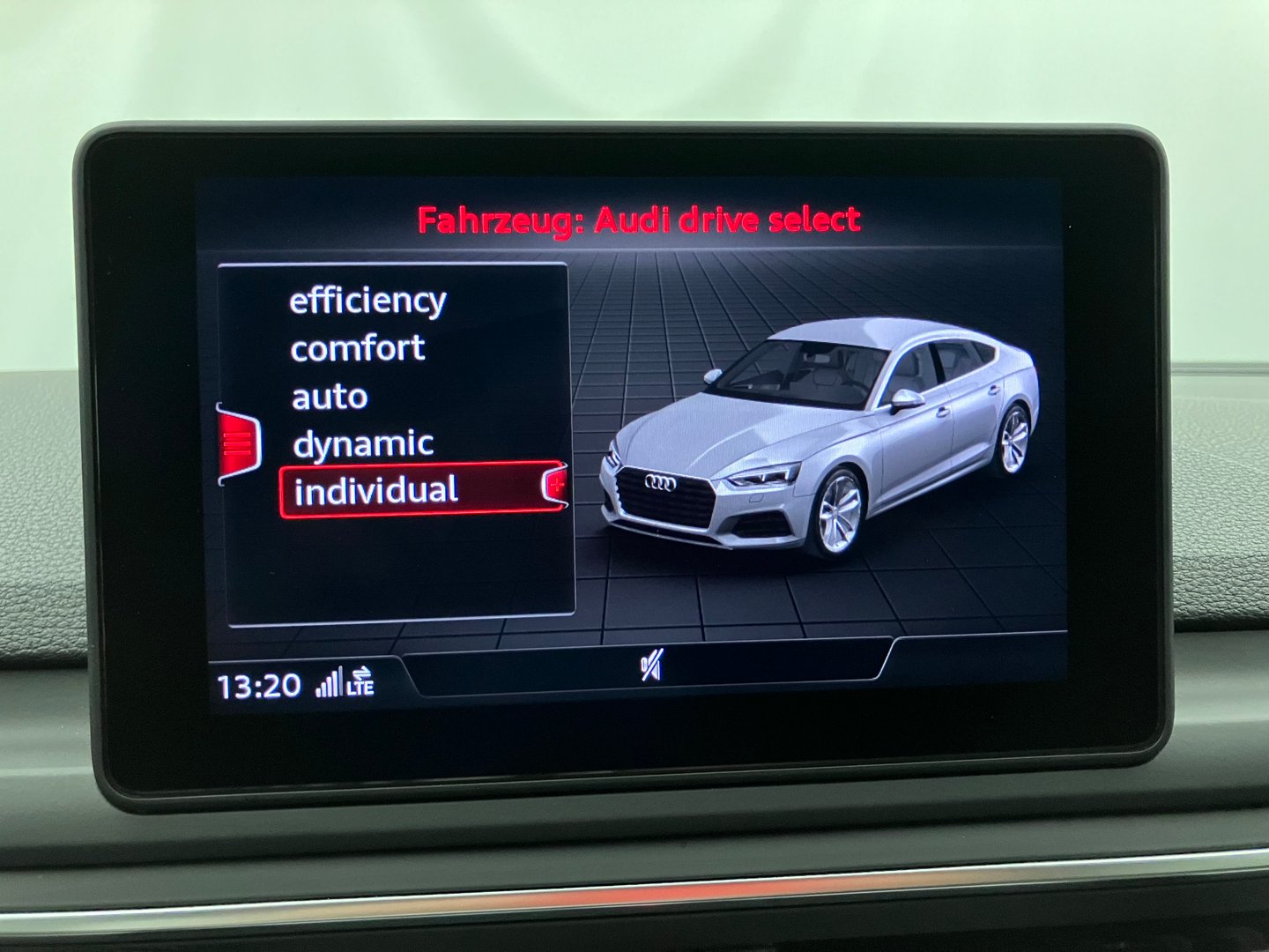 Audi A5 Sportback 30 TDI advanced | Bild 21 von 30