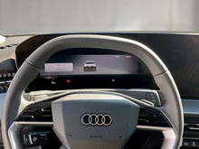 Audi Q3 TDI 110 kW  intense in Gletscherweiß Metallic