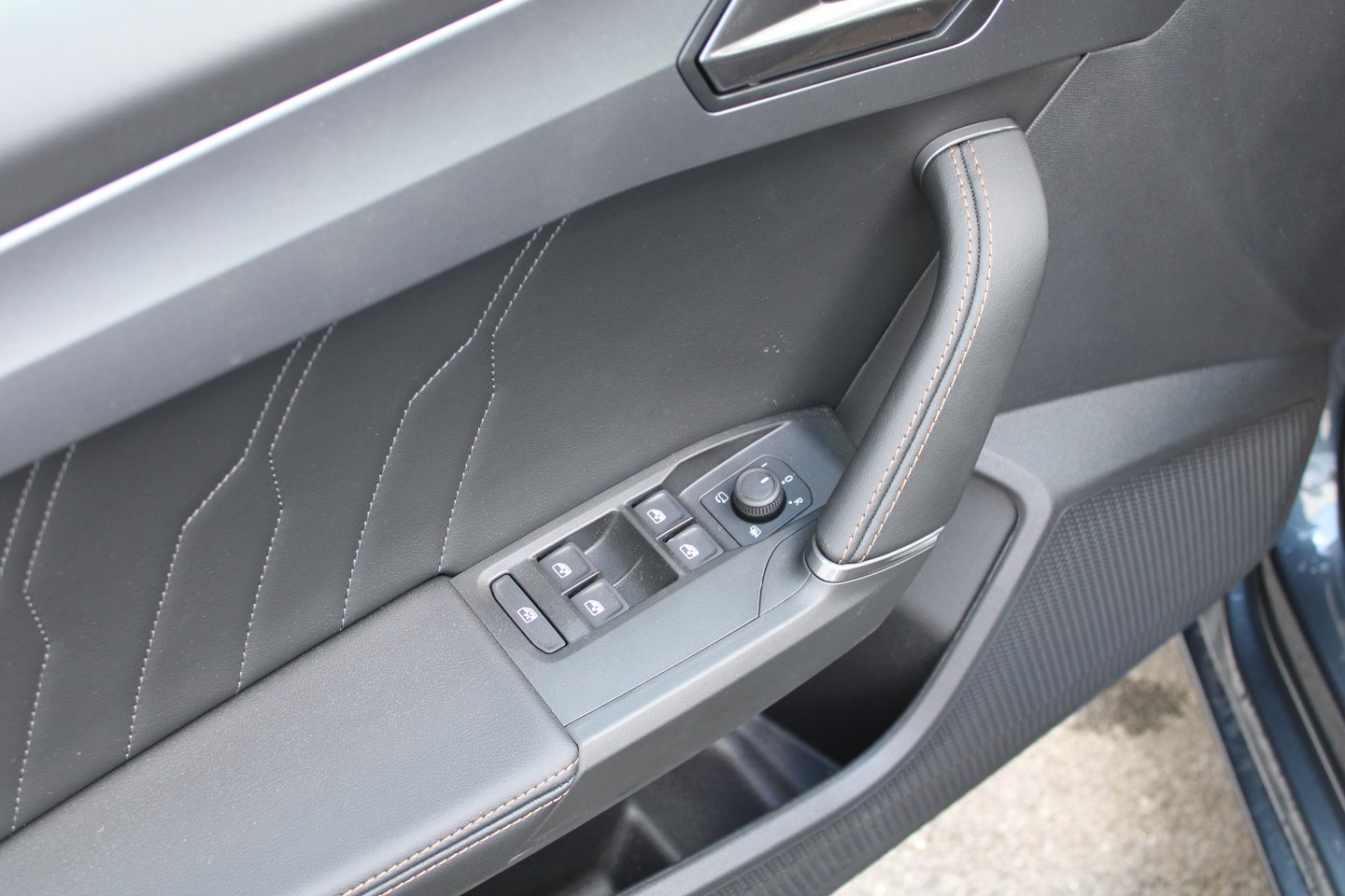 Fahrzeug Vorschaubild