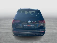 VW Tiguan Sky TDI SCR 4MOTION DSG in Deep Black Perlef.