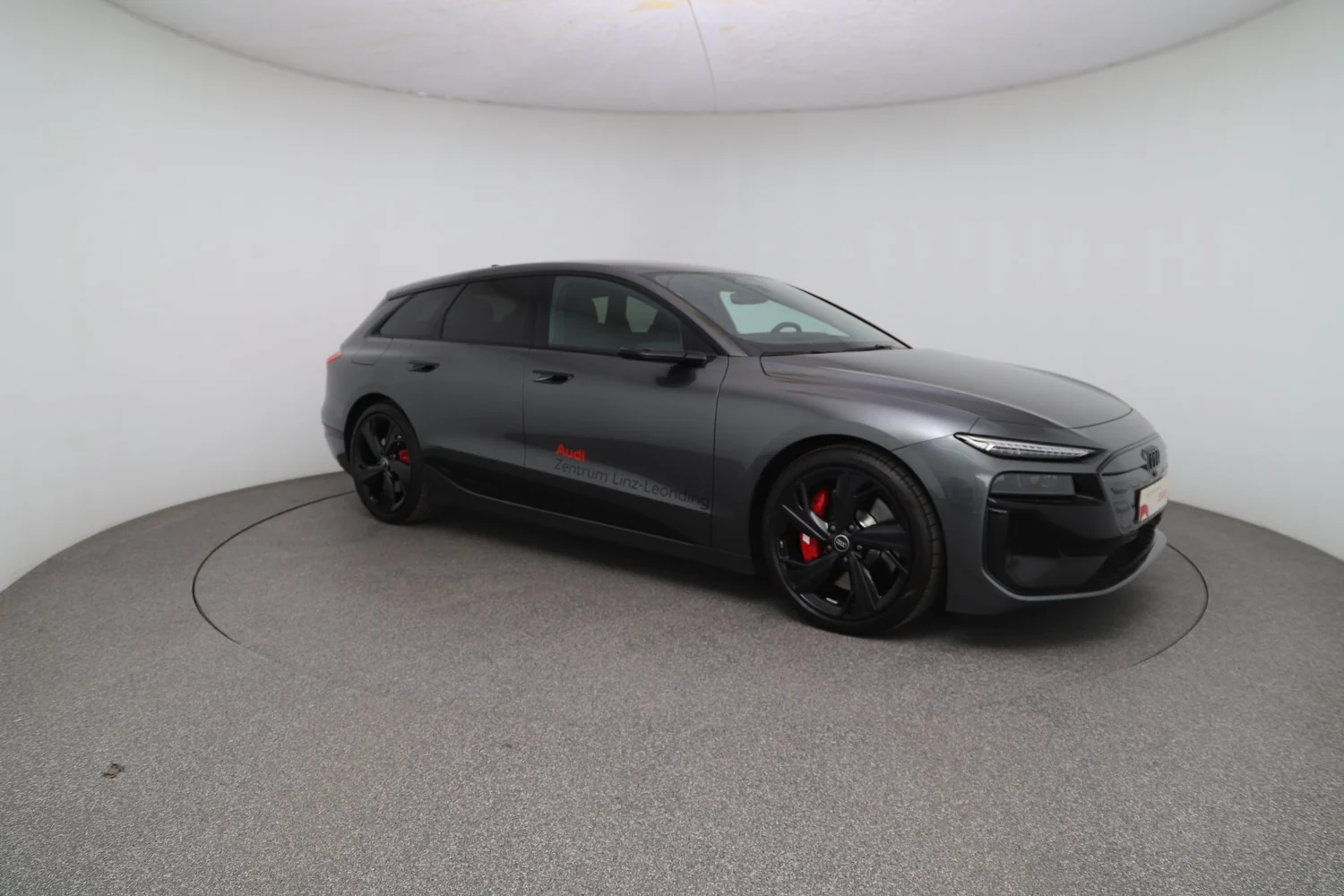 Bild eines Audi S6 Avant e-tron