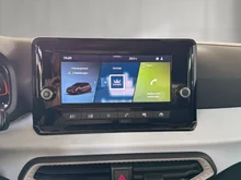 SEAT Arona Reference Edition 1.0 TSI in Fjord-Blau