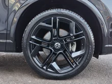 VW Tiguan Sport TDI 4MOTION DSG in Grenadillschwarz Metallic