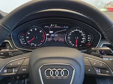 Audi A4 Limousine 45 TFSI quattro S line in daytonagrau perleff.