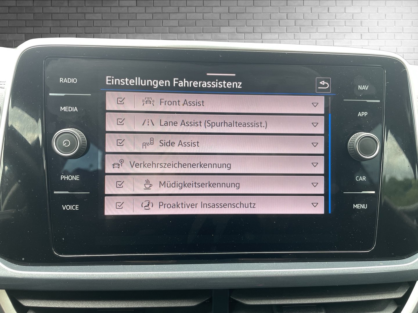 VW T-Roc Style TSI DSG | Bild 35 von 40