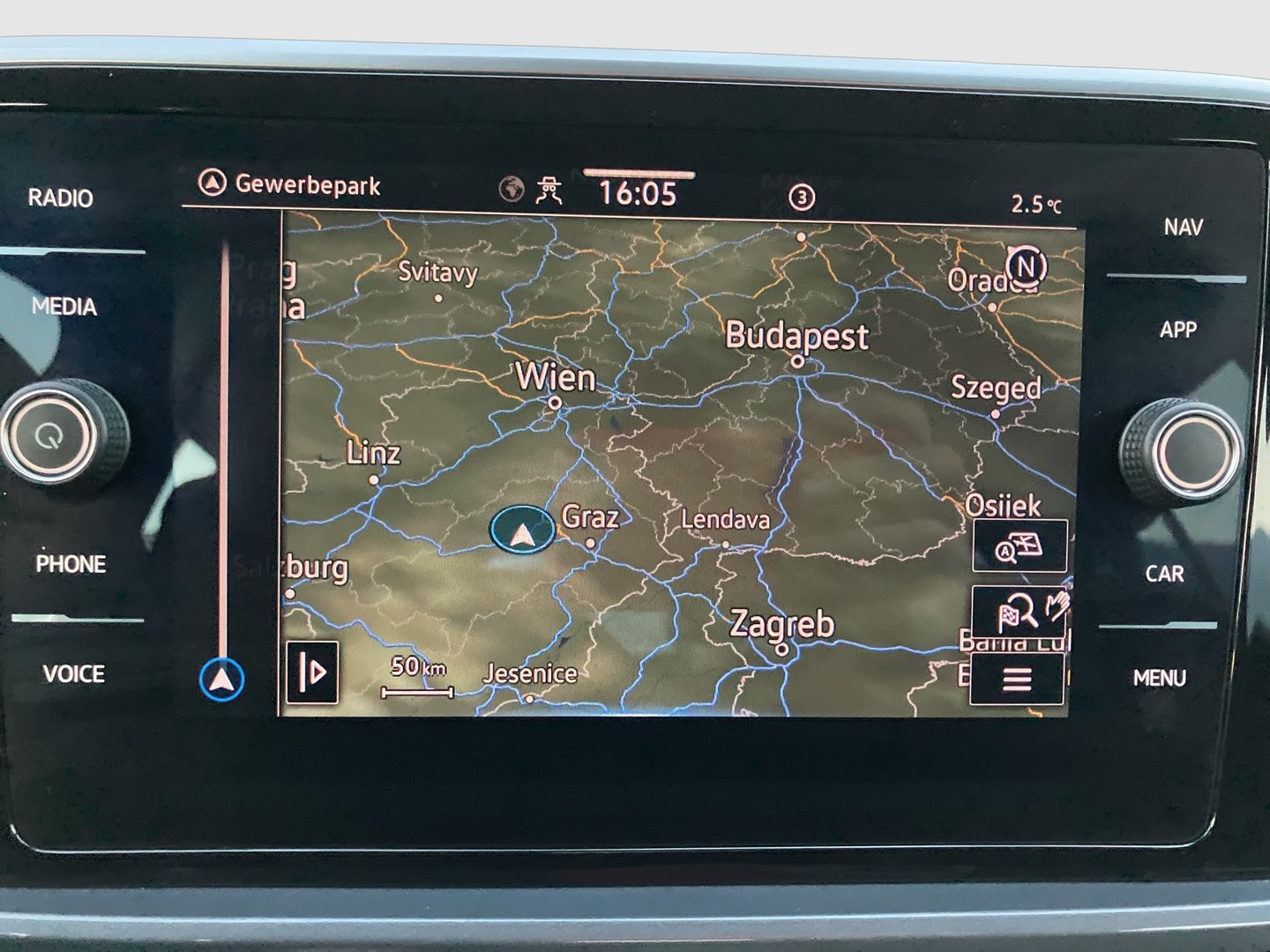 VW T-Roc Style TSI DSG | Bild 15 von 26