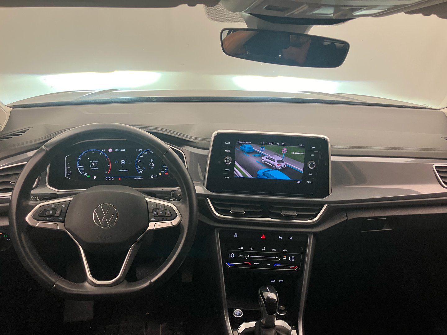 VW T-Roc Style TSI DSG | Bild 10 von 26