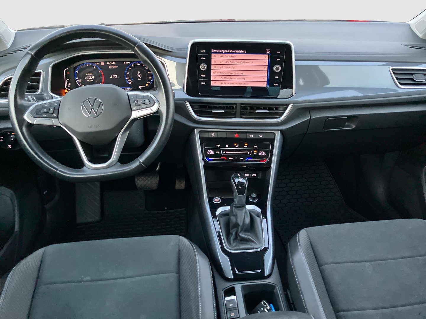 VW T-Roc Style TSI DSG | Bild 10 von 26